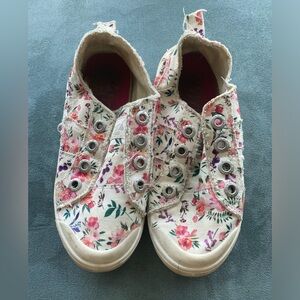 Kids blowfish slip on 12